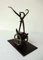 Bronzen beeld van zegewagen met figuur Bonne ten Kate 3522-b, Antiek en Kunst, Ophalen of Verzenden, Brons