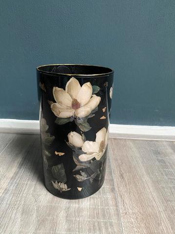 Decoupage vaas Bloemen beschikbaar voor biedingen