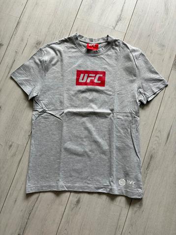 UFC shirt maat XS, 164. beschikbaar voor biedingen
