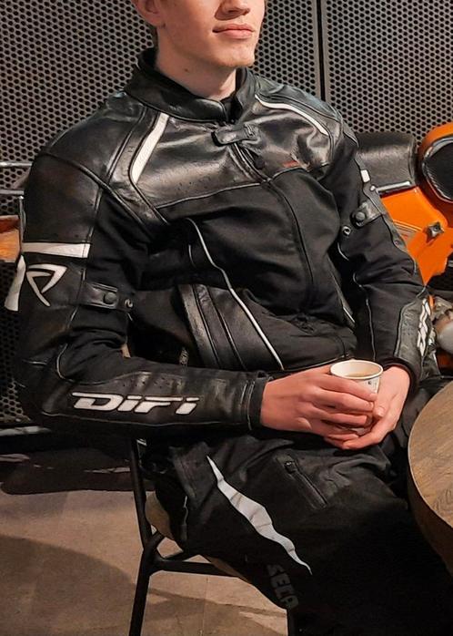 Difi motorjas leer airvent maat 50 doorwaai-jas zomer najaar, Motoren, Kleding | Motorkleding, Jas | leer, Dames, Heren, Tweedehands