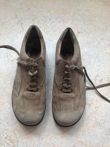 Schoenen van Finn Comfort beschikbaar voor biedingen