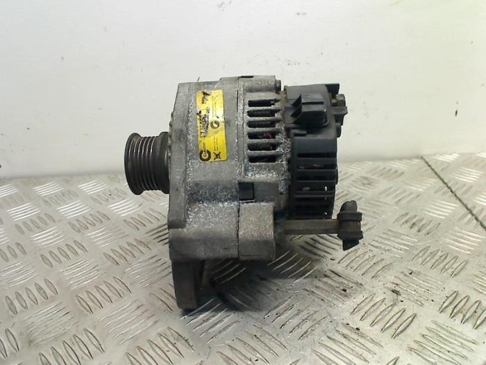 Dynamo van een Volkswagen Golf, Auto-onderdelen, Motor en Toebehoren, Volkswagen, Gebruikt, 3 maanden garantie, Ophalen of Verzenden