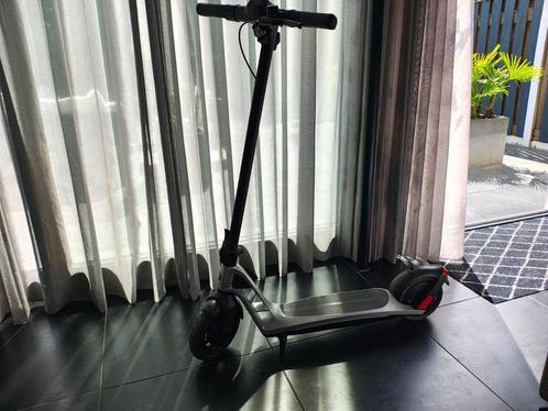 Volans volwassen Electrische Step Premium editie, Fietsen en Brommers, Steps, Zo goed als nieuw, Elektrische step (E-scooter)