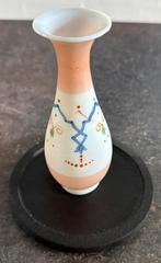 Antiek handgeschilderd opaline vaasje, Antiek en Kunst, Antiek | Vazen, Ophalen