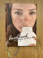 Kookboek voor meisjes van 8 tot 88 - Mirjam van der Rijst, Ophalen of Verzenden, Zo goed als nieuw, Mirjam van der Rijst, Overige gebieden