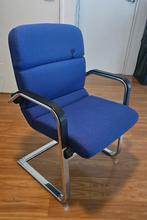 Vergader stoelen met beweegbare rugleuning, Ophalen, Gebruikt, Drie, Blauw