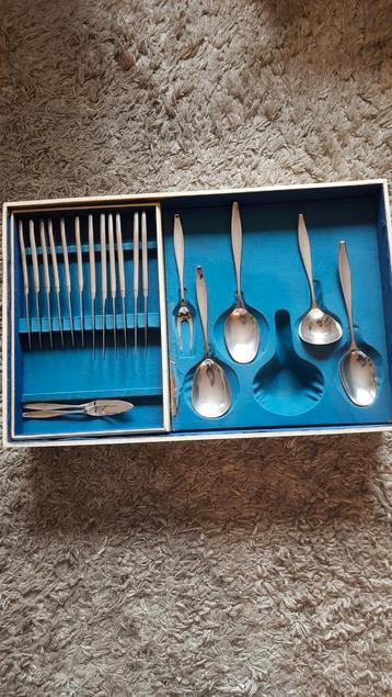Vintage Bestekset in Originele Doos beschikbaar voor biedingen
