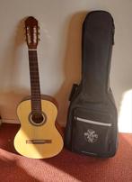 Gitaar met (rug)tas, Ophalen, Zo goed als nieuw, Klassieke of Spaanse gitaar