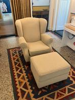 Oorfauteuil licht beige, met bijbehorende hocker, Huis en Inrichting, Fauteuils, Tijdloos klassiek Oli B Bommel model, 75 tot 100 cm