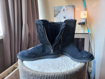 Echte Uggs van Uggs Australia beschikbaar voor biedingen