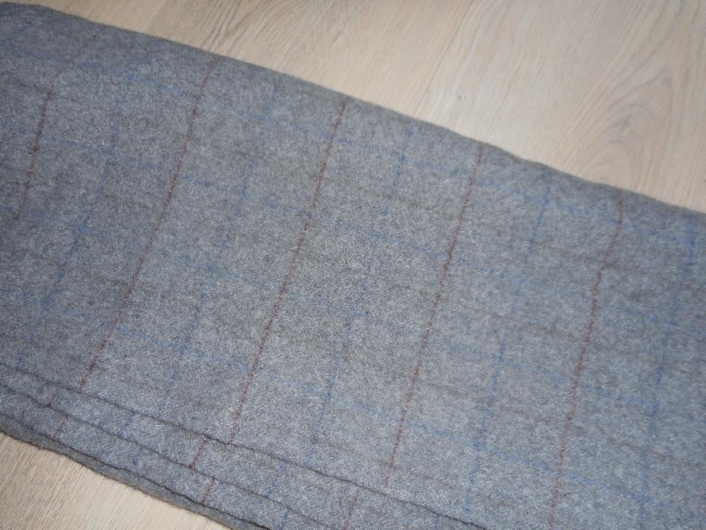 plaid grijs geruit, Huis en Inrichting, Woonaccessoires | Plaids en Woondekens, Ophalen of Verzenden, Zo goed als nieuw