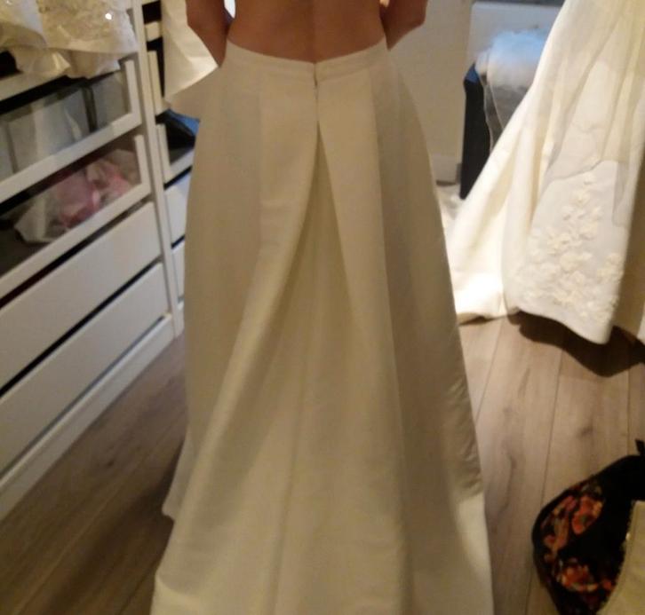 Prachtige trouwrok gebroken wit maat 36 / 38., Kleding | Dames, Trouwkleding en Trouwaccessoires, Zo goed als nieuw, Trouwjurk