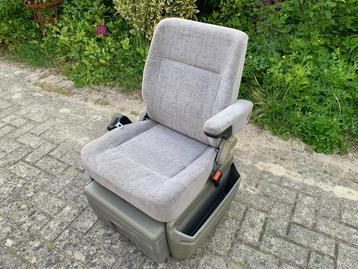 Volkswagen Transporter T4 Luxe stoel incl schuifbare koelbox beschikbaar voor biedingen