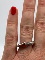 Z109 Prachtige zilveren ring modernist maat 19,25, 19 tot 20, Ophalen of Verzenden, Zo goed als nieuw, X