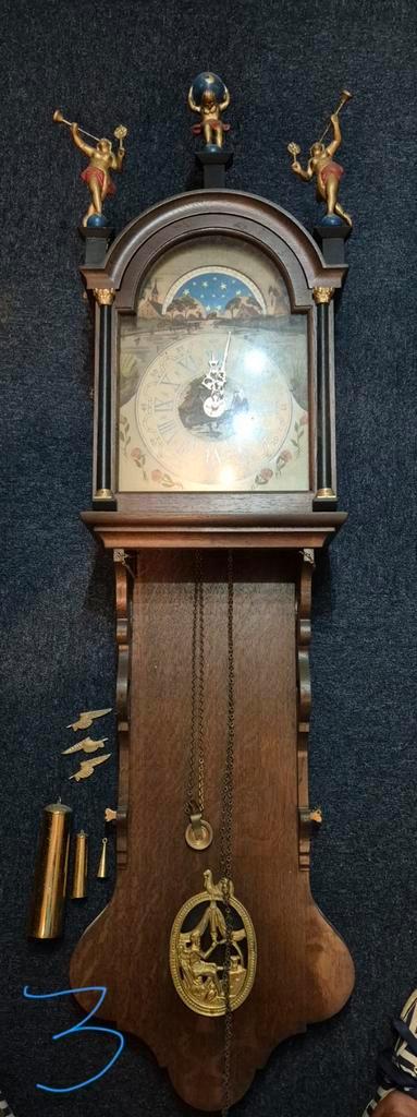 Friese staartklok met ornamenten, Antiek en Kunst, Antiek | Klokken, Ophalen