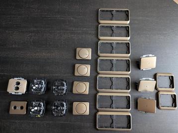 Busch Jeager inbouw schakelmateriaal o.a. dimmers 2250/2250U beschikbaar voor biedingen