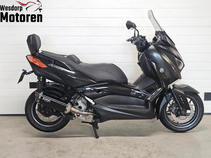 YAMAHA X MAX 300 IRON MAX Akrapovic Weinig KM Goed Onderhoud, Motoren, Motoren | Yamaha, Bedrijf, Scooter, 12 t/m 35 kW, Minimaal motorrijbewijs A2