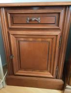 Nachtkastje kersenhout., Ophalen