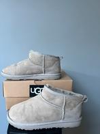 UGG CLASSIC ULTRA MINI GREY SHEEPSKIN BOOTS LAARZEN MAAT 38, Kleding | Dames, Schoenen, UGG, Lage of Enkellaarzen, Ophalen of Verzenden