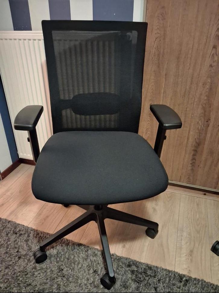 WeWork Ergonomische Bureaustoel, Huis en Inrichting, Bureaustoelen, Zo goed als nieuw, Bureaustoel, Zwart, Ergonomisch, Ophalen