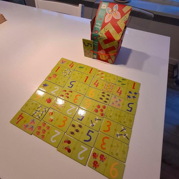 Djeco Domino 28 Stukjes - Educatief Speelgoed, Kinderen en Baby's, Speelgoed | Overig, Zo goed als nieuw, Jongen of Meisje, Ophalen