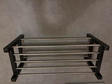 IKEA TJUSIG schoenenrek beschikbaar voor biedingen