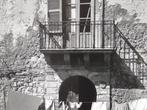 Gevel met wasgoed jaren 50/70, Verzamelen, Foto's en Prenten, Verzenden, 1940 tot 1960, Zo goed als nieuw