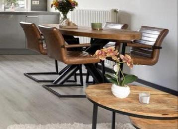 Set van 4 leren eetkamerstoelen beschikbaar voor biedingen