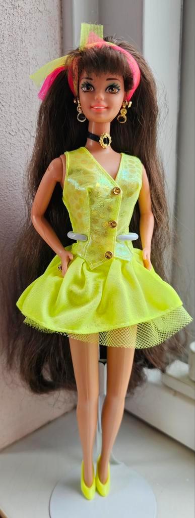 Barbie Cut and Style brunette 1994, Verzamelen, Poppen, Zo goed als nieuw, Fashion Doll, Ophalen of Verzenden