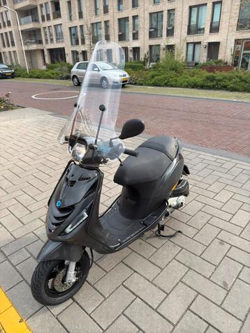 ✅Piaggio zip 2000 sp bouwjaar 2017 snorscooter  beschikbaar voor biedingen