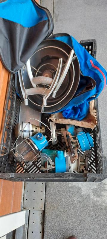 5 x camping gaz gasbranders , 1 x primus gaslamp beschikbaar voor biedingen