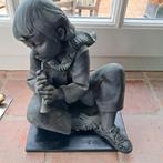Santini zwaar metalen(brons?) Beeld kind met fluit getekend, Antiek en Kunst, Kunst | Beelden en Houtsnijwerken, Ophalen of Verzenden