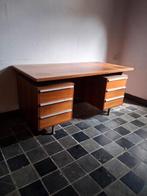 Bureau met zwevend blad...  150 x 75 hoogte 75 cm..., Huis en Inrichting, Bureaus, Ophalen of Verzenden, Gebruikt, Bureau