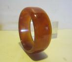 Vintage armband in amberkleurig bakeliet; getest!, Sieraden, Tassen en Uiterlijk, Antieke sieraden, Verzenden, Overige materialen