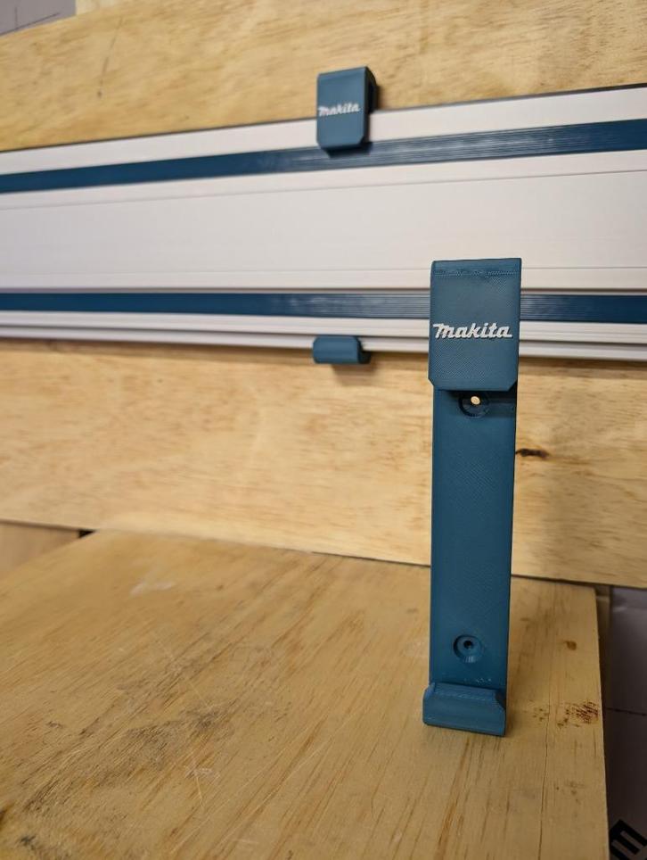 Makita Geleiderail houder, Doe-het-zelf en Verbouw, Gereedschap | Zaagmachines, Nieuw, Invalzaag, 1200 watt of meer, 30 tot 70 mm