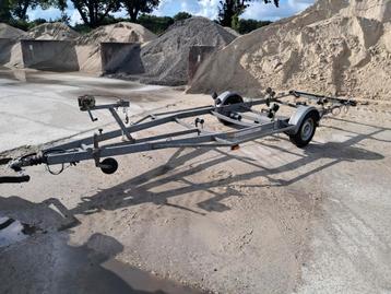 Nette hardbeck boottrailer 1300kg as  beschikbaar voor biedingen