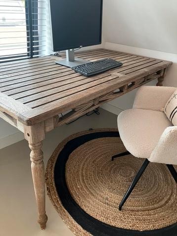 Landelijke mooie tafel