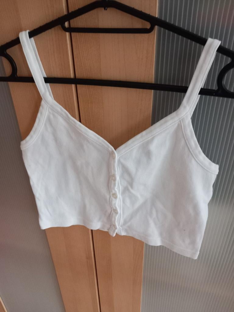 Brandy Melville Topje met Knoopjes - Maat S, Brandy Melville, Ophalen of Verzenden, Zo goed als nieuw, Maat 36 (S)
