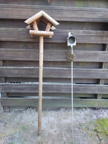 Vogel voederhuisjes beschikbaar voor biedingen