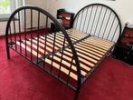 Zwart metalen bed 140x200 in Brunssum Limburg, Huis en Inrichting, Ophalen, Gebruikt, Zwart, Tweepersoons