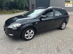 Kia Cee'd 1.4 CVVT X-ecutive Navi Airco, Voorwielaandrijving, Euro 5, Stof, Gebruikt
