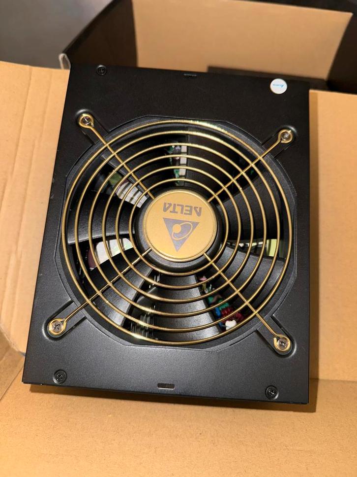 Delta Electronics GPS-1300CB A A22, Computers en Software, Pc- en Netwerkkabels, Nieuw, Ophalen of Verzenden