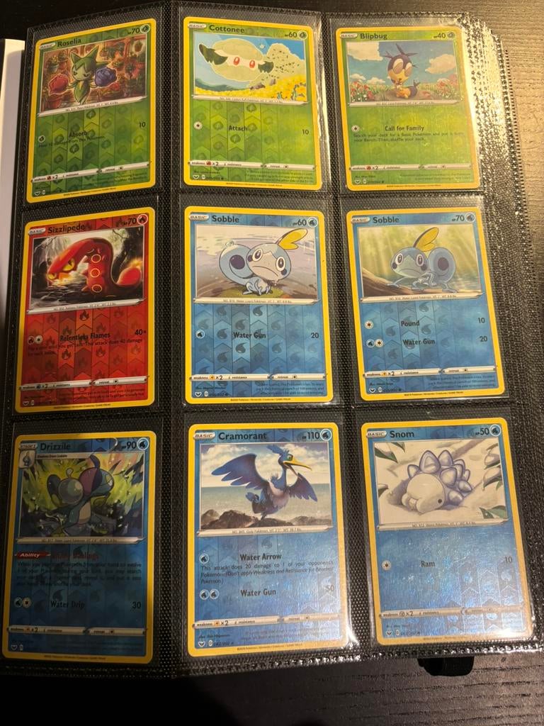 Pokémon Kaarten Sword Shield Reverse Holo, Ophalen of Verzenden, Zo goed als nieuw, Meerdere kaarten