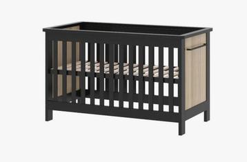 Complete babykamer beschikbaar voor biedingen