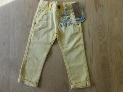 nieuw Vingino denim Broekje met print maat 92 jongen, Kinderen en Baby's, Kinderkleding | Maat 92, Nieuw, Jongen, Broek, Ophalen of Verzenden