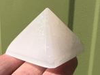 Witte Seleniet pyramide satijnspaat  mineralen, Ophalen of Verzenden, Mineraal
