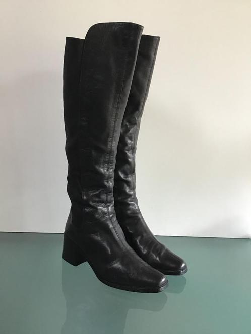 GRATIS VERZENDEN | POLLINI zwarte laarzen 38½, Kleding | Dames, Schoenen, Zo goed als nieuw, Hoge laarzen, Zwart, Verzenden
