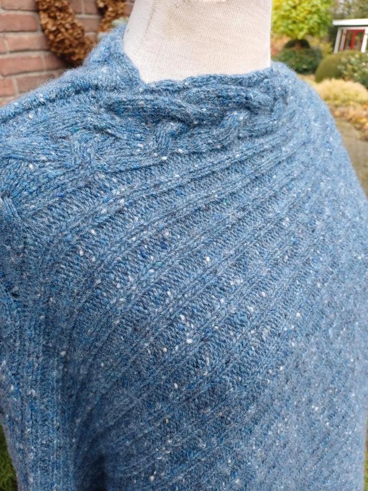 Irelandseye Merino Wollen Poncho S M L XL outdoor, Kleding | Dames, Truien en Vesten, Zo goed als nieuw, Maat 42/44 (L), Blauw