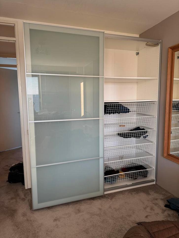 Ruime schuifdeurkast met veel opbergruimte Ikea Pax, Huis en Inrichting, Kasten | Kledingkasten, Zo goed als nieuw, 200 cm of meer