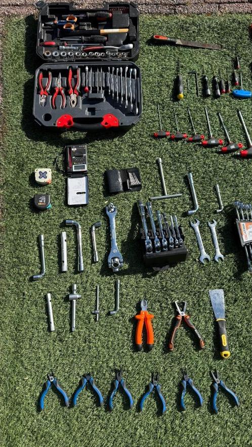 Complete Gereedschapsset – Meer dan 100 Stuks, Doe-het-zelf en Verbouw, Gereedschap | Handgereedschap, Ophalen of Verzenden